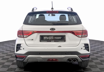 Подержанный автомобиль Kia Rio Hatchback 2021 года (6 фото)