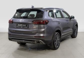 Подержанный автомобиль Chery Tiggo 8 Pro 2022 года (5 фото)