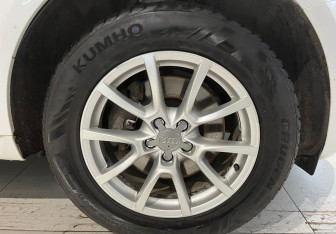 Подержанный автомобиль Audi Q5 2012 года (8 фото)