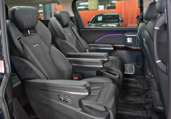 Подержанный автомобиль Hongqi HQ9 2022 года (13 фото)