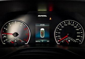 Подержанный автомобиль Haval Jolion 2023 года (13 фото)