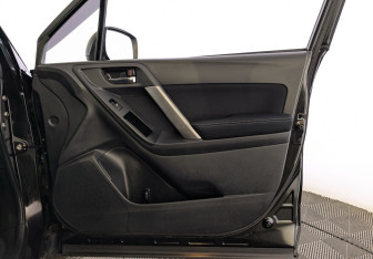 Подержанный автомобиль Subaru Forester Suv 2014 года (25 фото)