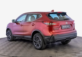 Подержанный автомобиль Nissan Qashqai 2019 года (7 фото)