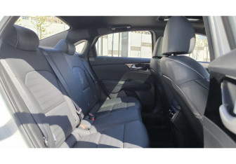 Новый Kia K3 Sedan 2025 (14 фото)