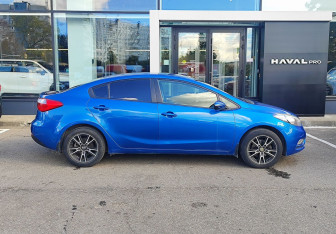 Подержанный автомобиль Kia Cerato Sedan 2013 года (4 фото)