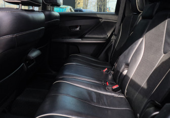 Подержанный автомобиль Toyota Venza 2013 года (8 фото)