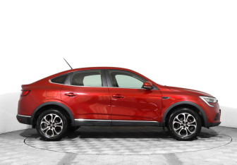 Подержанный автомобиль Renault Arkana 2019 года (4 фото)