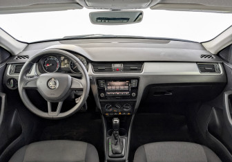 Подержанный автомобиль Skoda Rapid Liftback 2019 года (14 фото)