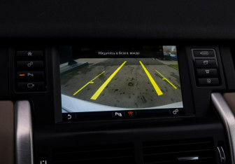 Подержанный автомобиль Land Rover Discovery Sport 2016 года (12 фото)