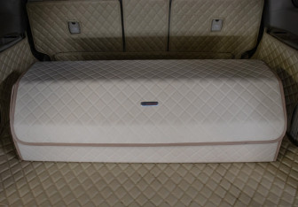 Подержанный автомобиль Toyota Land Cruiser Suv 2022 года (11 фото)