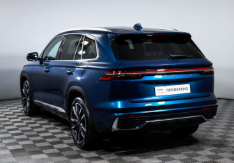 Подержанный автомобиль Geely Monjaro 2023 года (27 фото)
