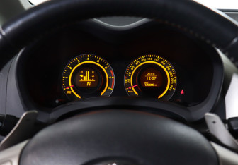 Подержанный автомобиль Toyota Auris Hatchback 2007 года (11 фото)