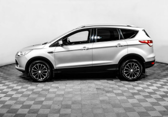 Подержанный автомобиль Ford Kuga 2014 года (3 фото)
