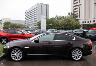 Подержанный автомобиль Jaguar XF Sedan 2013 года (6 фото)