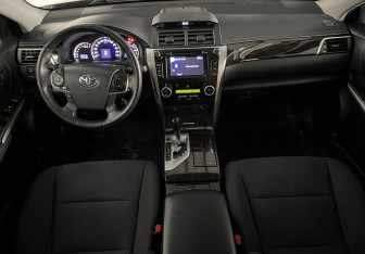 Подержанный автомобиль Toyota Camry Sedan 2014 года (9 фото)