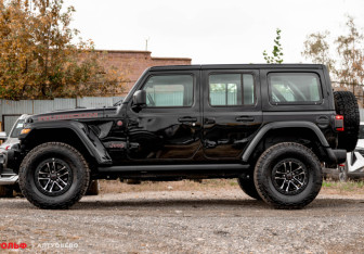 Новый Jeep Wrangler 2025 (4 фото)