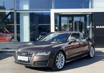 Подержанный автомобиль Audi A7 2011 года (1 фото)