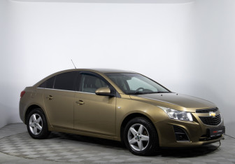 Подержанный автомобиль Chevrolet Cruze Sedan 2013 года (3 фото)