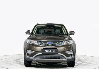 Подержанный автомобиль Geely Atlas 2019 года (2 фото)