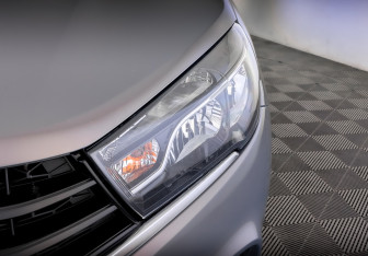 Подержанный автомобиль LADA (ВАЗ) Vesta Sedan 2018 года (17 фото)
