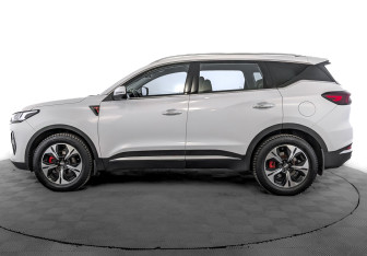 Подержанный автомобиль Chery Tiggo 7 Pro Max 2023 года (8 фото)