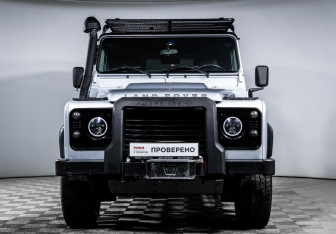 Подержанный автомобиль Land Rover Defender Suv 2008 года (2 фото)