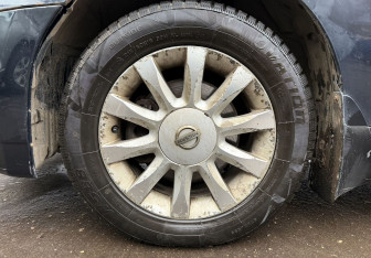 Подержанный автомобиль Nissan Teana 2006 года (9 фото)