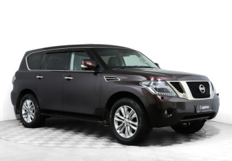 Подержанный автомобиль Nissan Patrol 2013 года (3 фото)