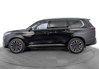 Подержанный автомобиль Exeed VX 2023 года (8 фото)