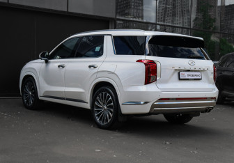 Подержанный автомобиль Hyundai Palisade 2022 года (6 фото)