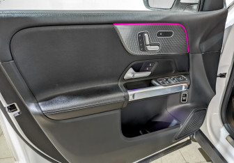 Подержанный автомобиль Mercedes-Benz GLB 2021 года (19 фото)