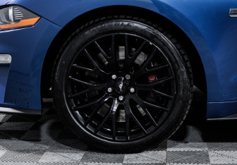 Подержанный автомобиль Ford Mustang Coupe 2018 года (15 фото)