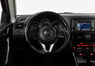Подержанный автомобиль Mazda CX-5 2012 года (11 фото)
