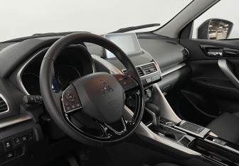 Подержанный автомобиль Mitsubishi Eclipse Cross 2019 года (6 фото)