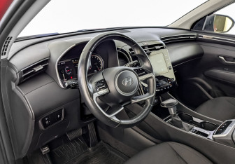 Подержанный автомобиль Hyundai Tucson 2021 года (16 фото)