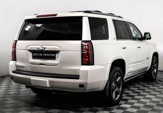 Подержанный автомобиль Chevrolet Tahoe 2015 года (3 фото)