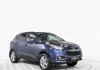Подержанный автомобиль Hyundai ix35 2010 года (3 фото)