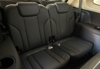 Подержанный автомобиль AITO M7 2023 года (19 фото)