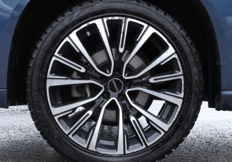 Подержанный автомобиль Exeed VX 2021 года (22 фото)