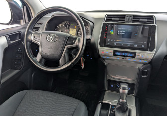 Подержанный автомобиль Toyota Land Cruiser Prado 2021 года (23 фото)