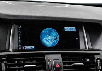 Подержанный автомобиль BMW X4 2015 года (22 фото)