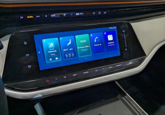 Подержанный автомобиль DongFeng Shine Max 2023 года (12 фото)