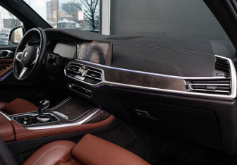 Подержанный автомобиль BMW X7 2019 года (9 фото)