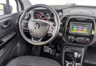 Подержанный автомобиль Renault Kaptur 2019 года (26 фото)