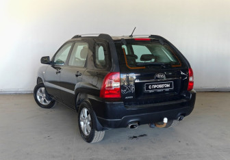 Подержанный автомобиль Kia Sportage 2010 года (5 фото)