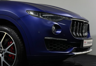 Подержанный автомобиль Maserati Levante 2019 года (25 фото)