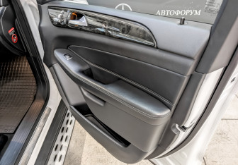 Подержанный автомобиль Mercedes-Benz GLE 2018 года (24 фото)