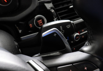 Подержанный автомобиль BMW X4 2016 года (17 фото)
