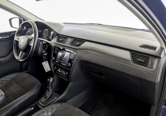 Подержанный автомобиль Skoda Rapid Liftback 2019 года (11 фото)