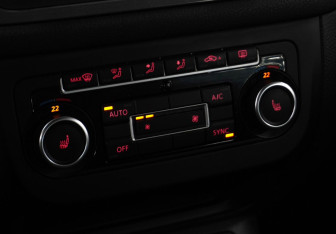 Подержанный автомобиль Volkswagen Tiguan 2014 года (14 фото)